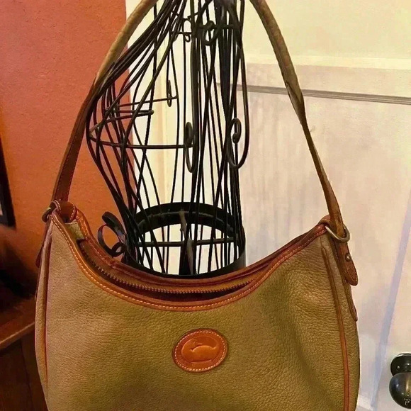 Vintage Dooney & Bourke Crescent Hobo-Taupe British Tan - Picture 1 of 9